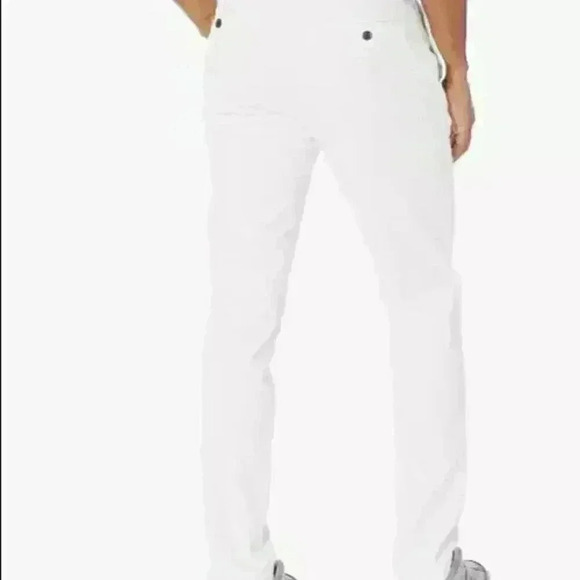 Goodthreads Men's Slim-Fit Washed Comfort Stretch Chino Pants, White, 36Wx36L - Picture 2 of 11